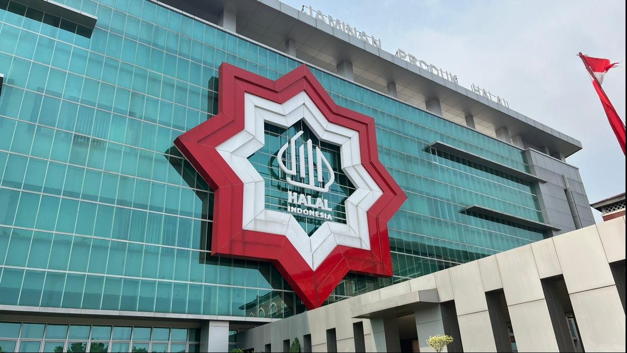 Gedung Badan Penyelenggara Jaminan Produk Halal (BPJPH) di Jalan Raya Pondok Gede, Jakarta Timur (A - Image