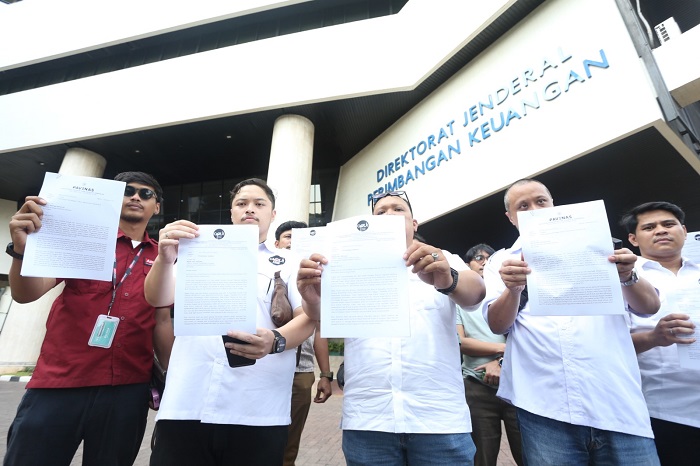 Paguyuban/Asosiasi vape meminta pemerintah menunda implementasi pajak rokok elektrik dari rencana 2024 menjadi 2027. - Image
