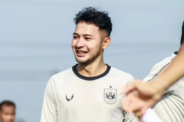 Gian Zola jadi salah satu pemain yang minim kontribusi. Dia harus lebih kerja keras lagi untuk bisa masuk tim utama PSIS Semarang dalam Liga 1 2023/2024. (Badan Liga Indonesia) - Image