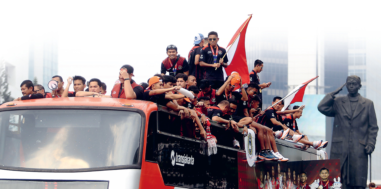 16/5: Timnas U-23 Indonesia merebut emas SEA Games 2023 di Kamboja setelah menang 5-2 atas Thailand, emas ketiga setelah edisi 1987 dan 1991. - Image