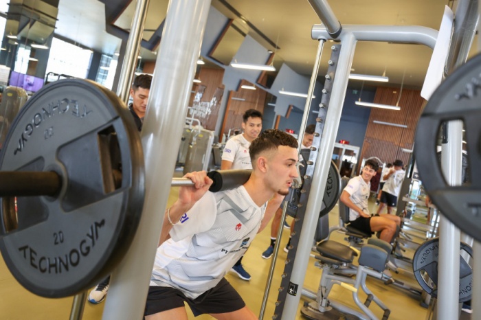 Rafael Struick dan Ivar Jenner turut serta dalam latihan gym Timnas Indonesia di Antalya, Turki. (PSSI) - Image