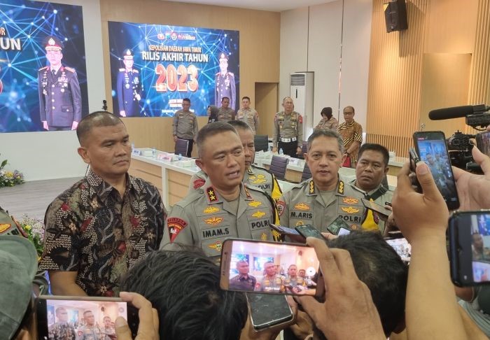 Kapolda Jatim Irjen Pol Imam Sugianto. - Image