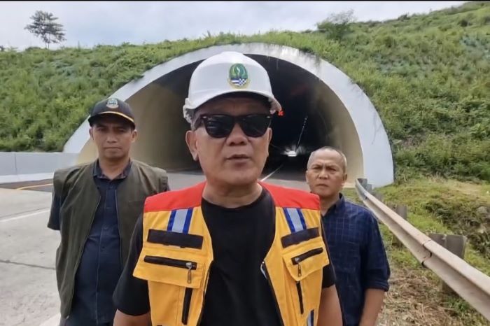 Kepala DBMPR Provinsi Jawa Barat Bambang Tirtoyuliono. - Image