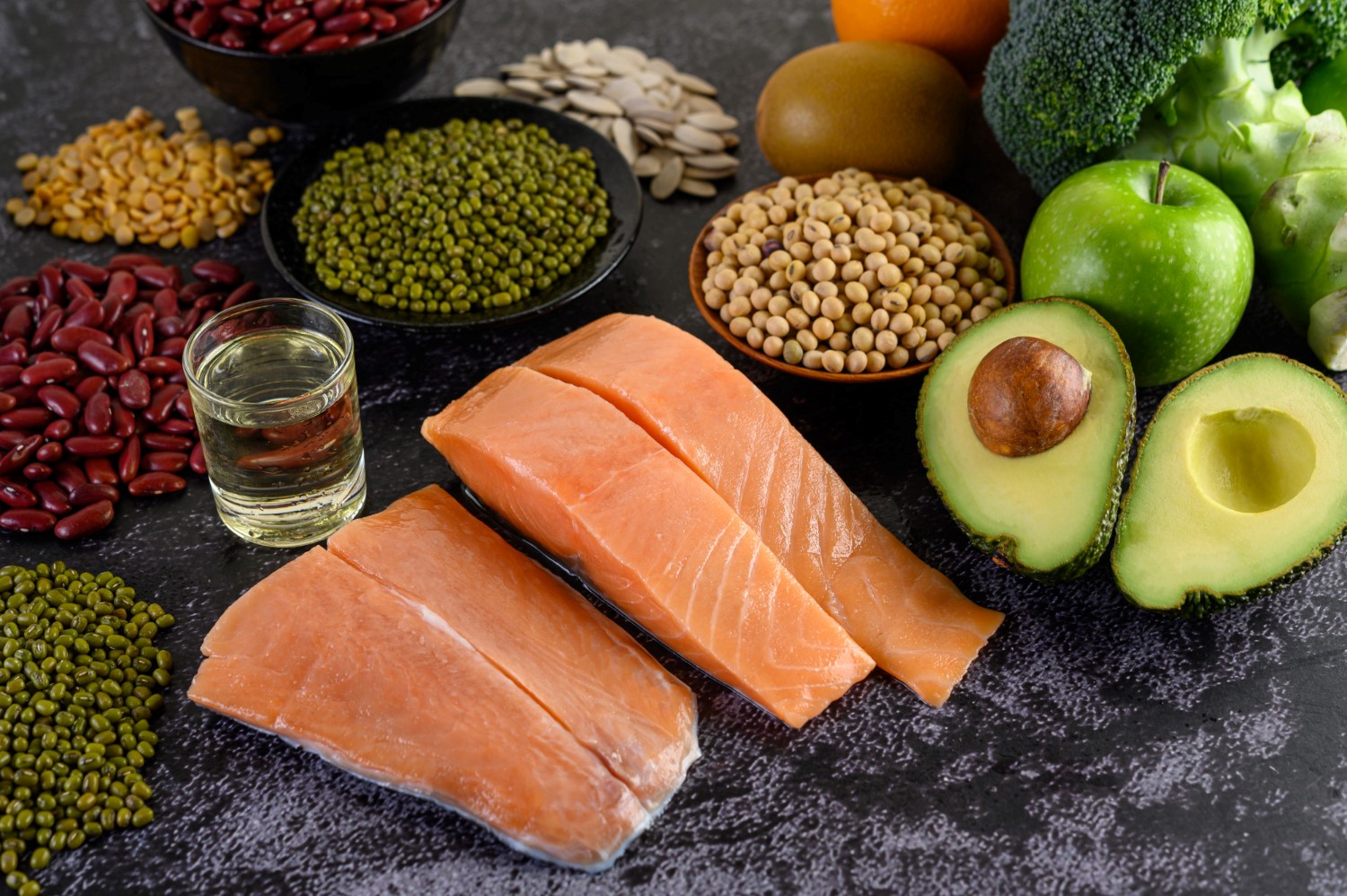 ilustrasi makanan mengandung omega 3. Sumber foto: Freepik - Image