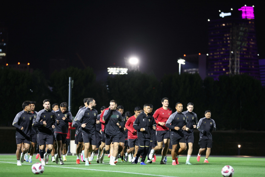 Tim Nasional Indonesia jalani latihan jelang Piala Asia 2023 Qatar (8/1). (PSSI). - Image