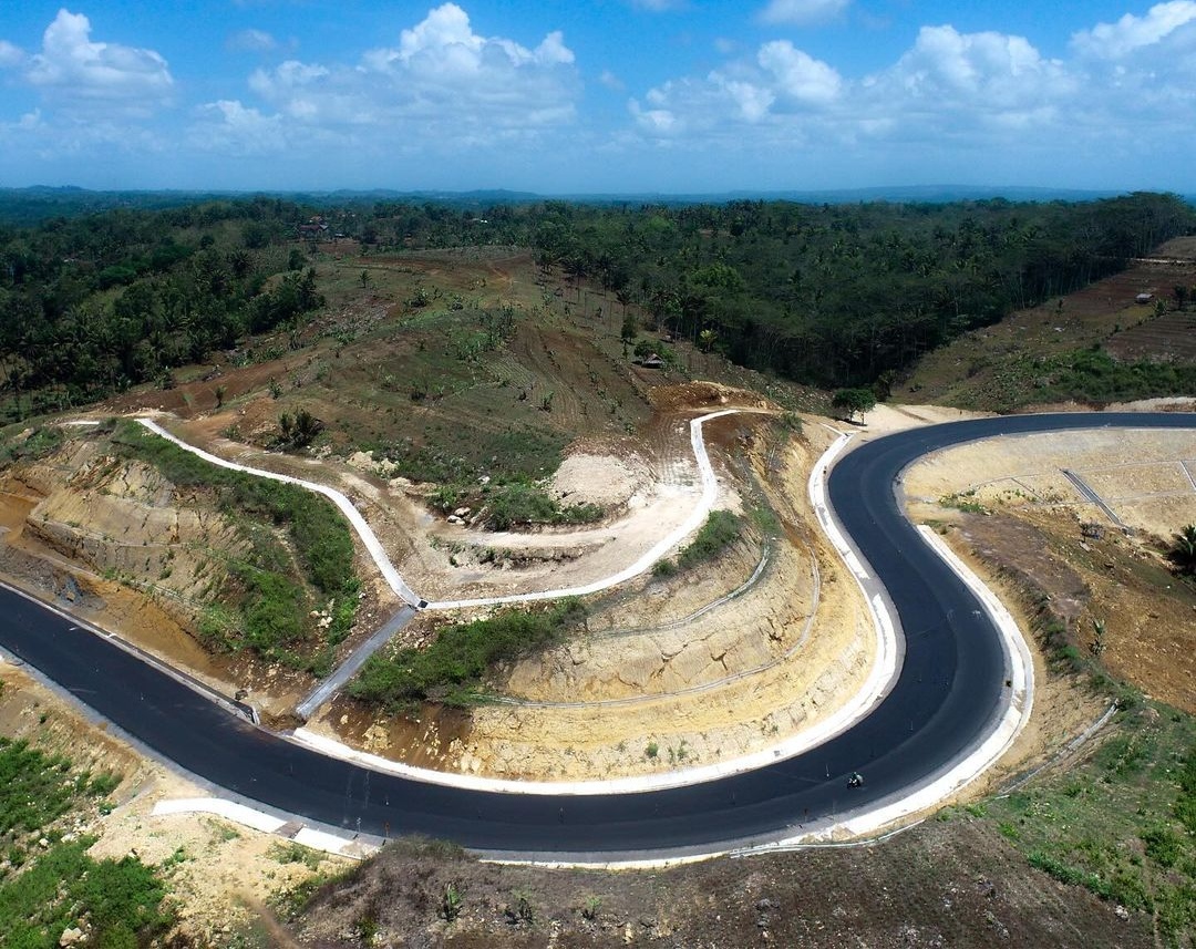Pembangunan JLS sepanjang 684 KM ternyata memakan anggaran yang fantastis (Waskita) - Image