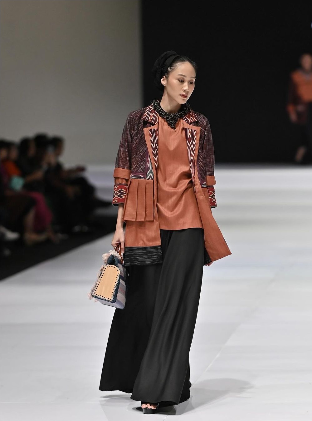 Indonesia Fashion Week 2023 at Fluorescent Indonesia by Kekean Wastra Gallery ./.instagram.com/indonesiafashionweekofficial/ - Image