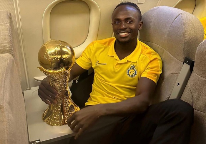 Sadio Mane, bintang Al Nassr baru saja meresmikan stadion berstandar FIFA yang dibangun di desanya, Bambali, Senegal. (Instagram Sadio Mane) - Image