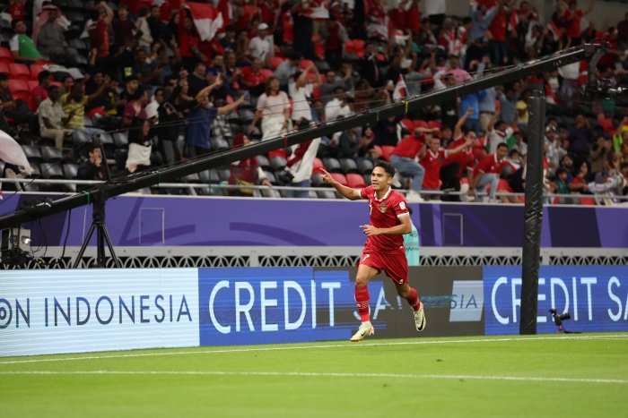 SELEBRASI: Marselino Ferdinan melakukan selebrasi usai membobol gawang Irak di laga pertama fase Grup D Piala Asia 2023. (Media PSSI) - Image