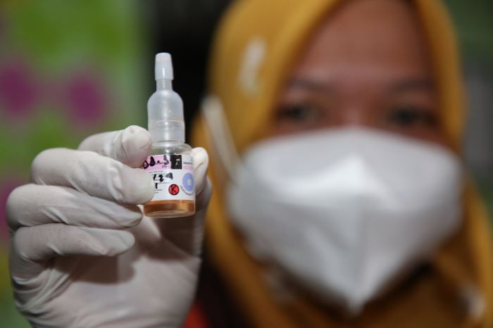 Pemkot Surabaya gelar putaran pertama SUB Pekan Imunisasi Nasional (SUB PIN) Polio serentak, Senin (15/1). - Image