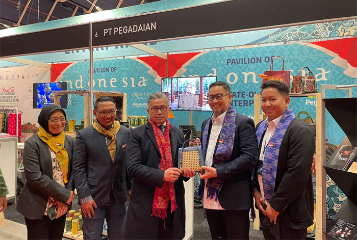 PT Pegadaian bersama dengan Kementerian BUMN dan enam BUMN lainnya dengan mitra binaan mengikiti Pameran Travel Trade & Fair Vakantiebeurs 2024 di Jaarbeurs AL Utrecht, Netherlands. - Image