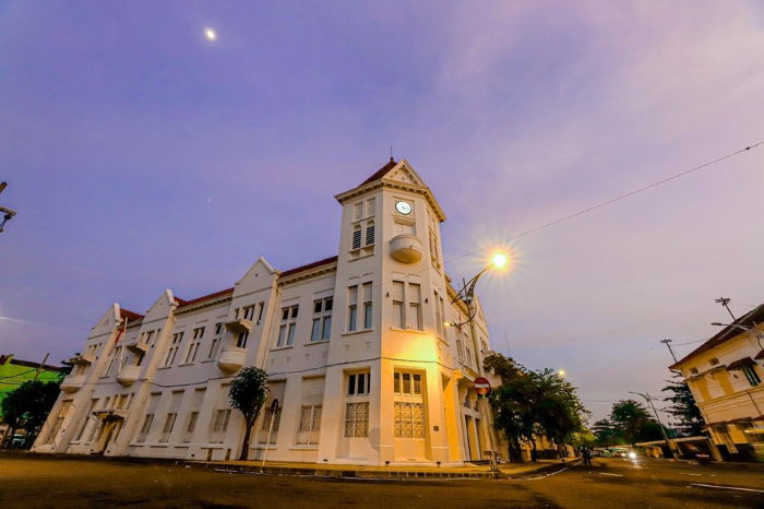 Wisata heritage zona Eropa di Kota Surabaya. - Image