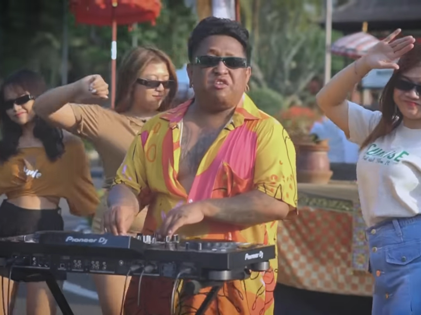 DJ Mahesa gaet X Made dalam lagu Bungut Knalpot Brong. - Image