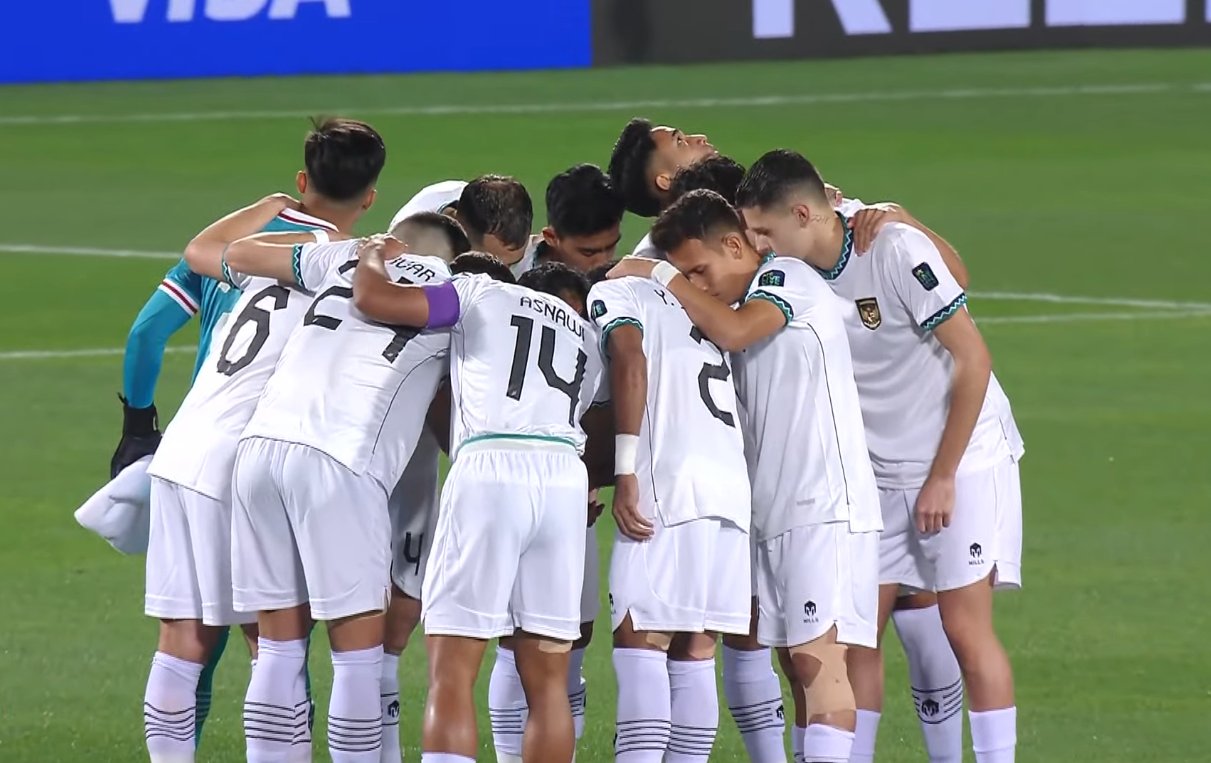 Indonesia dalam laga kedua piala asia kontra Vietnam di Stadion Abdullh bin Khalifah, Qatar (Sumber Foto : x @faktasepabola) - Image