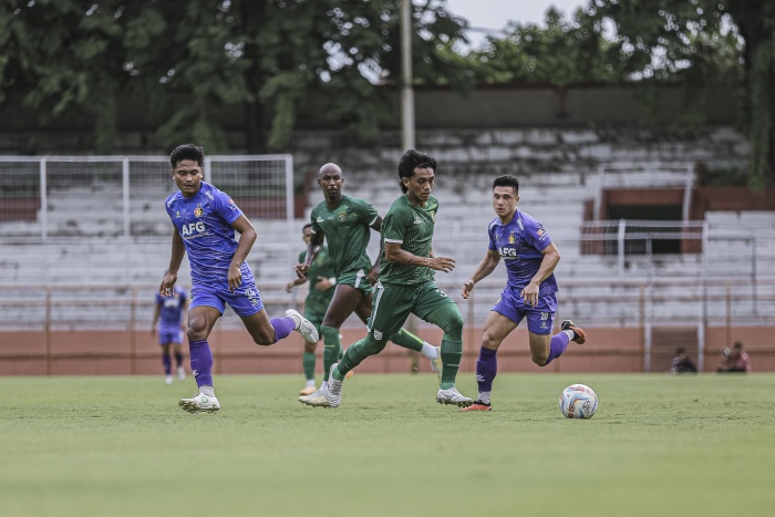 GRAFIK MENANJAK: Performa pemain Persebaya Surabaya menunjukkan grafik naik setelah mengalahkan Persik Kediri 2-0 pada laga uji coba di Stadion 10 November Surabaya. (Persebaya) - Image