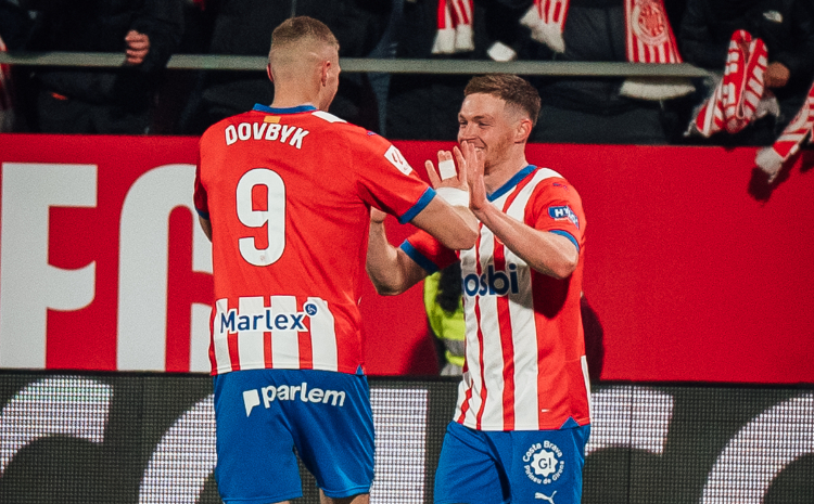 Dovbyk melakukan selebrasi gol./twitter.com/GironaFC - Image