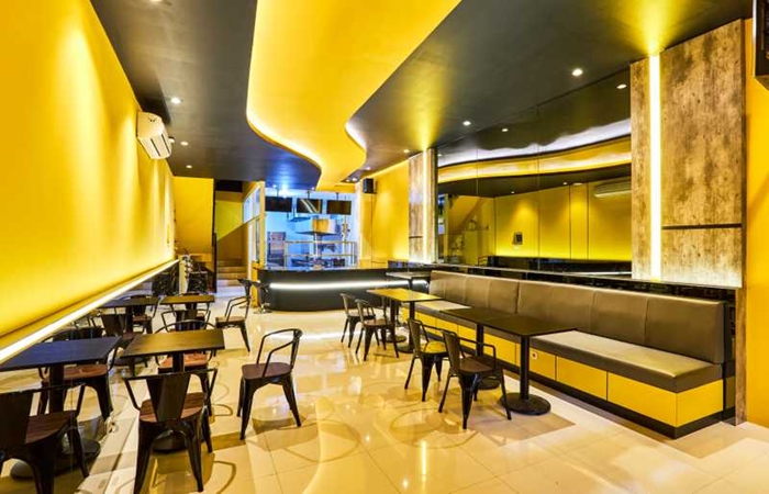 Interior Restoran E&W Burgers. (Official Situs E&W Burgers) - Image