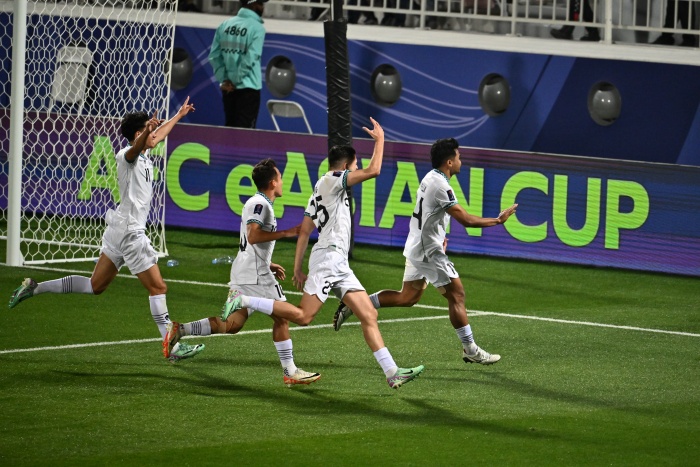 OPTIMISTIS: Aksi selebrasi Timnas Indonesia ketika berhasil menjebol gawang Vietnam. Semoga momen ini bisa terulang ketika menghadapi Jepang. (Tim Media PSSI) - Image