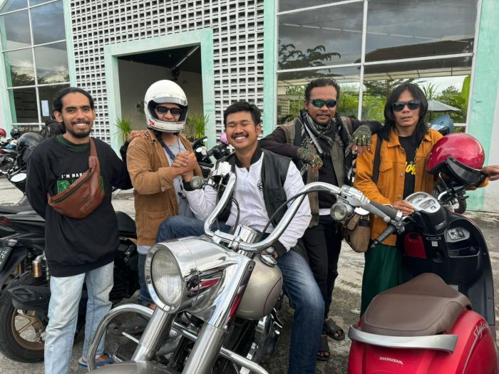 Touring Geber Ganjar di Jogjakarta, Motor Santri Pancasila ngopi bersama rombongan motor klasik, motor trabas, dan UMKM apparel Jogja. - Image