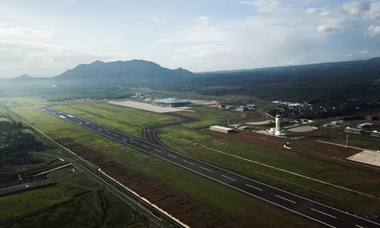 Pemkab Kediri hadirkan moda transportasi baru di Bandara Internasional Dhoho / sumber: Radar Kediri/Wahyu Adji - Image