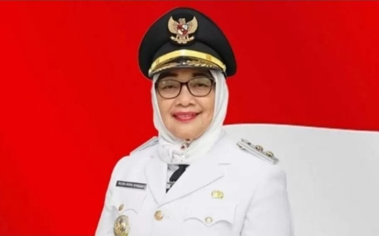 Hj. Ellya Rosa Siregar S.Pd MM sekaku Wakil Bupati Labuhan Batu, secara resmi ditunjuk sebagai Pelaksana Tugas (Plt) Bupati Labuhanbatu - Image