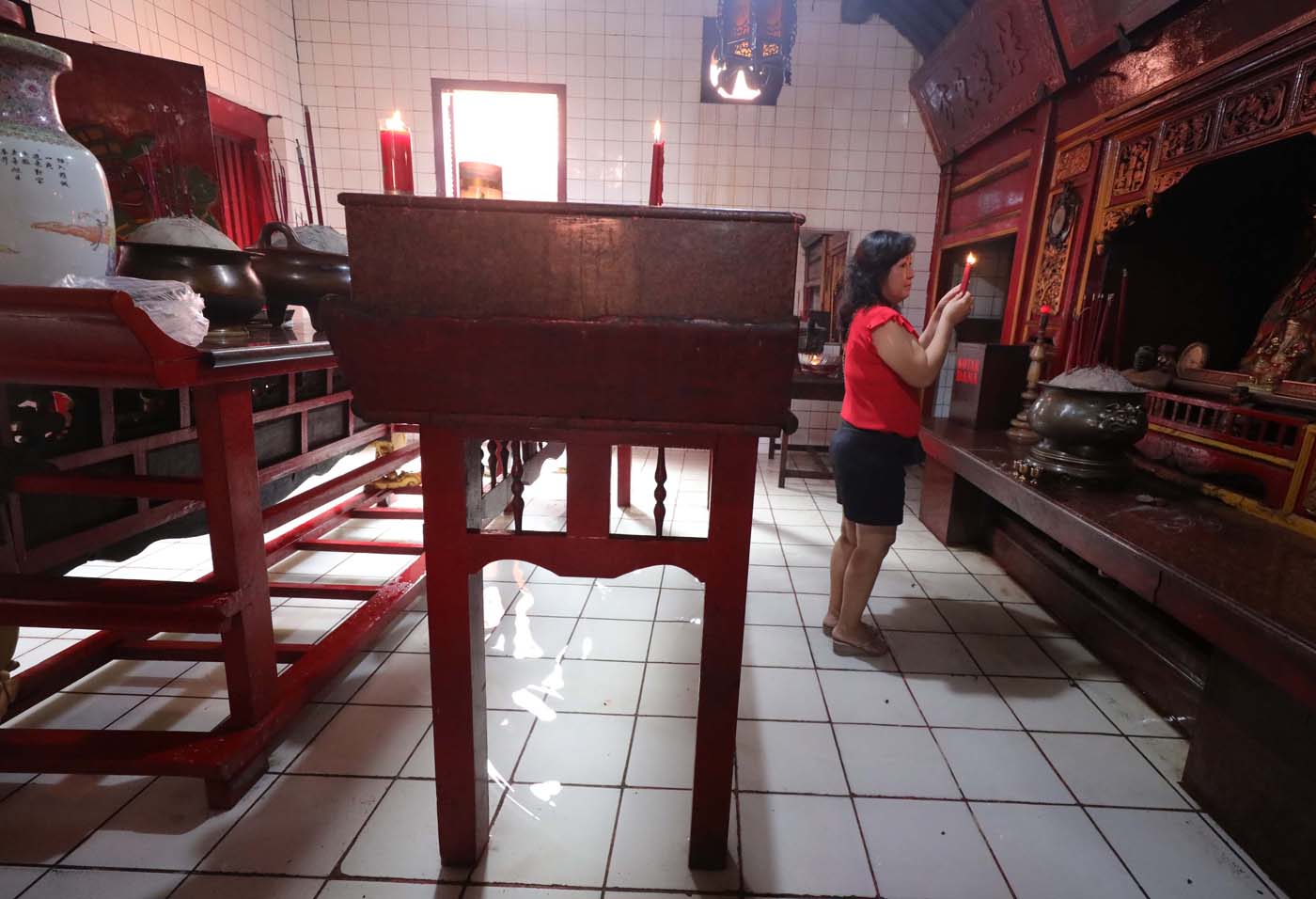 Hujan Deras mengakibatkan Vihara Bahtera Bakti, Jakarta Utara, Tergenang, Rabu (31/1/2024).