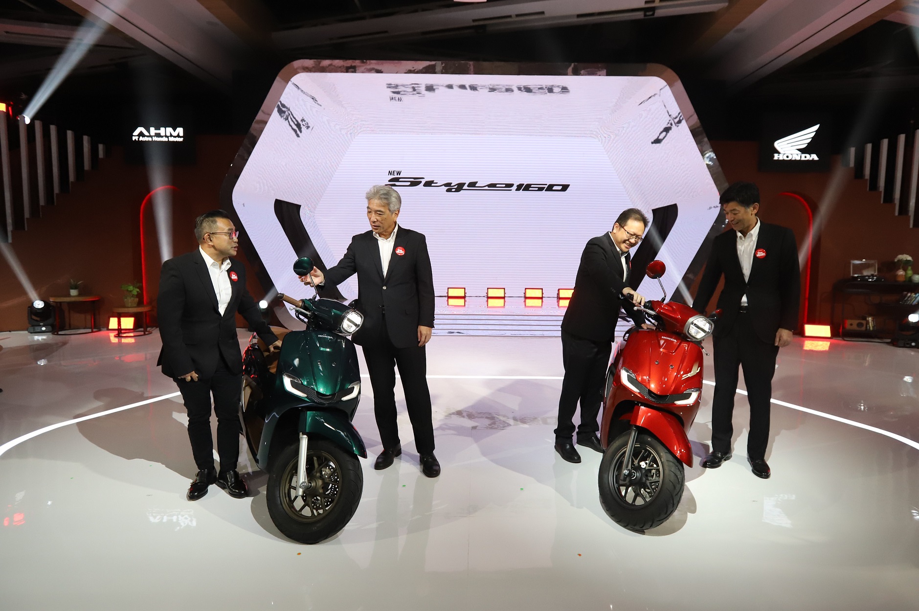 Honda luncurkan skutik terbaru yaitu Stylo 160. (dok.AHM) - Image