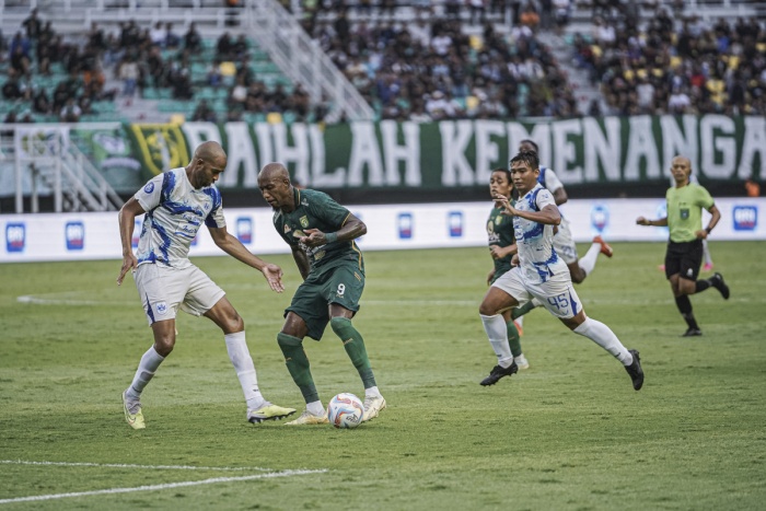 AYO PATAHKAN REKOR: Pemain Persebaya Surabaya diharapkan bisa mengakhiri rekor buruk mereka dalam mencetak gol di Liga 1 Indonesia 2023/2024. (Persebaya) - Image