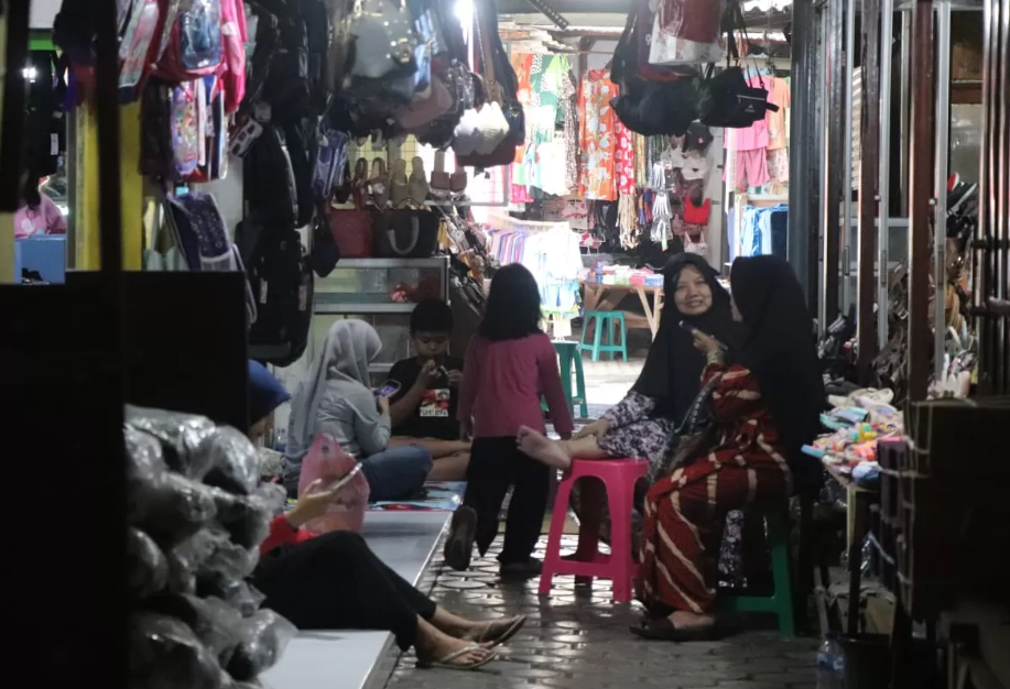 Kondisi Pasar Wage Tulungagung yang sepi pengunjung (Radar Tulungagung) - Image