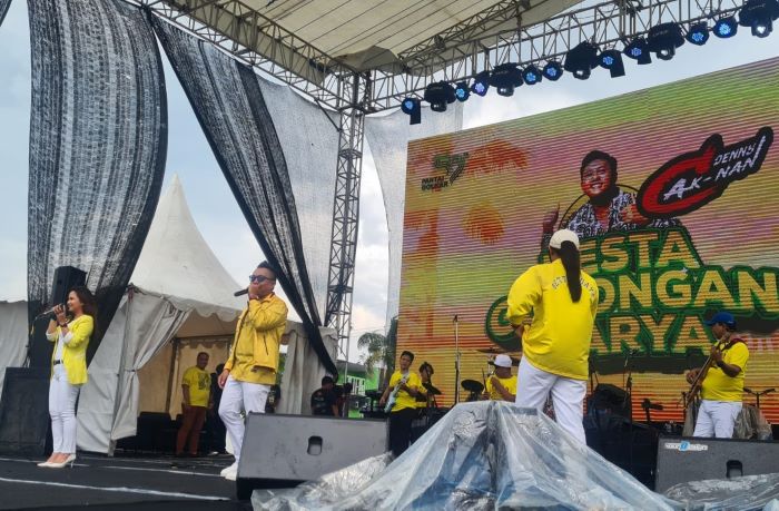 Talk Show Pesta Golongan Karya di Gresik. - Image
