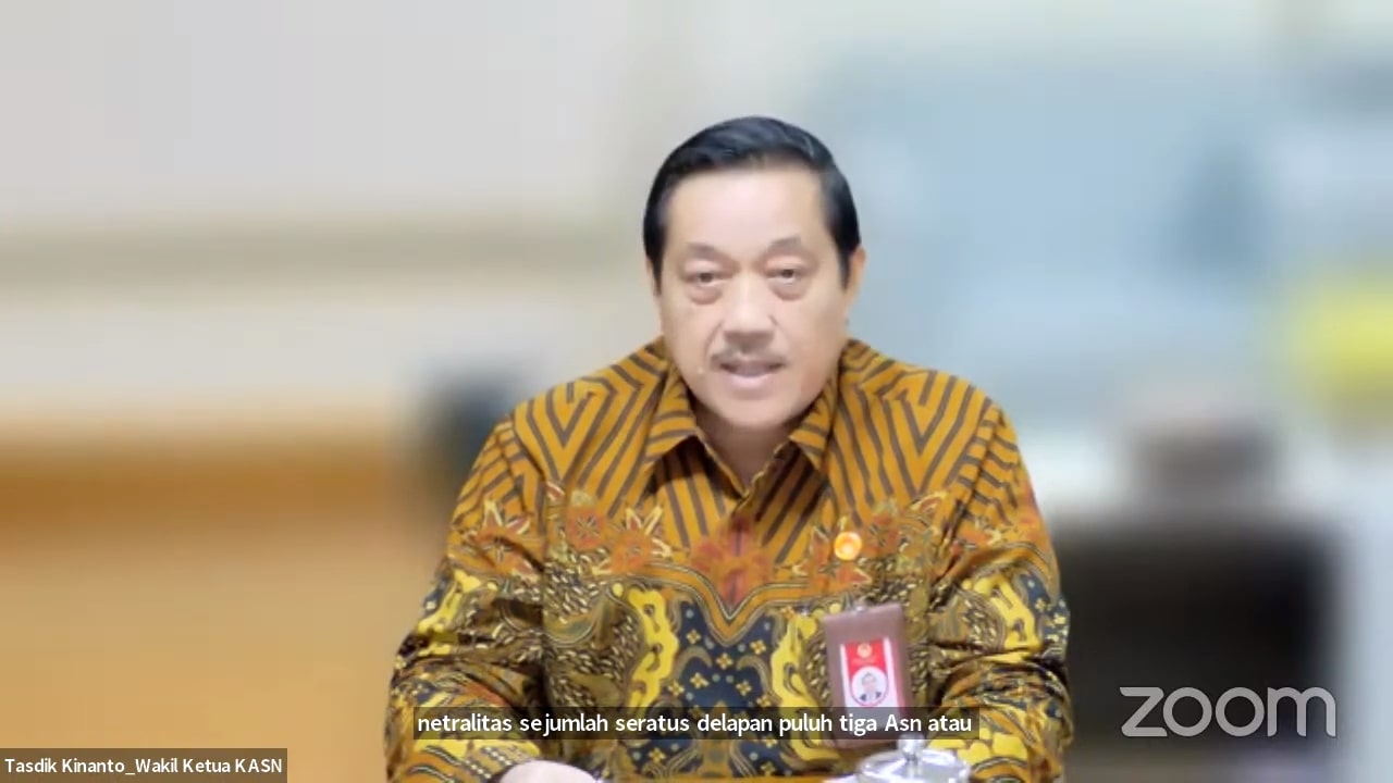 Tangkapan layar Wakil Ketua KASN Tasdik Kisnanto dalam Webinar KASN RI pada Selasa (6/2). - Image