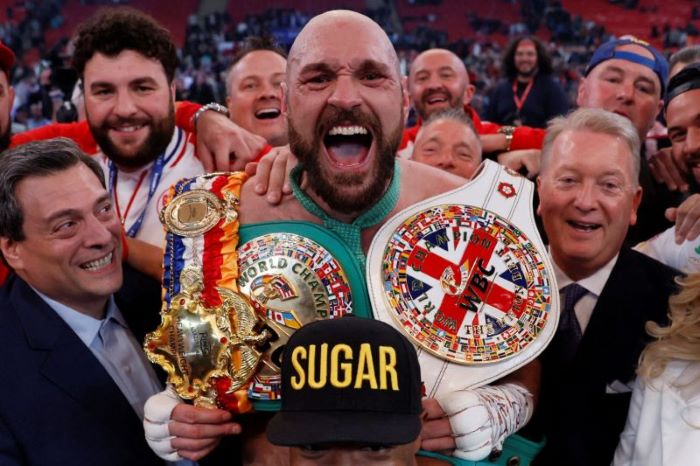 Petinju Inggris Tyson Fury. - Image