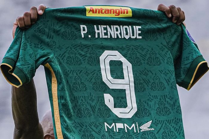 MOMENTUM BANGKIT: Paulo Henrique yang pernah bermain di Maltese Premier League menyalakan harapan baru usai laga Persebaya Surabaya vs Bhayangkara FC, Minggu (4/2). (Instagram Paulo Henrique) - Image