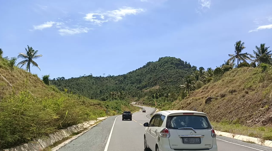 PKL di JLS Tulungagung-Trenggalek Masih Berjualan Ternyata Ada Ordal (Radar Tulungagung) - Image