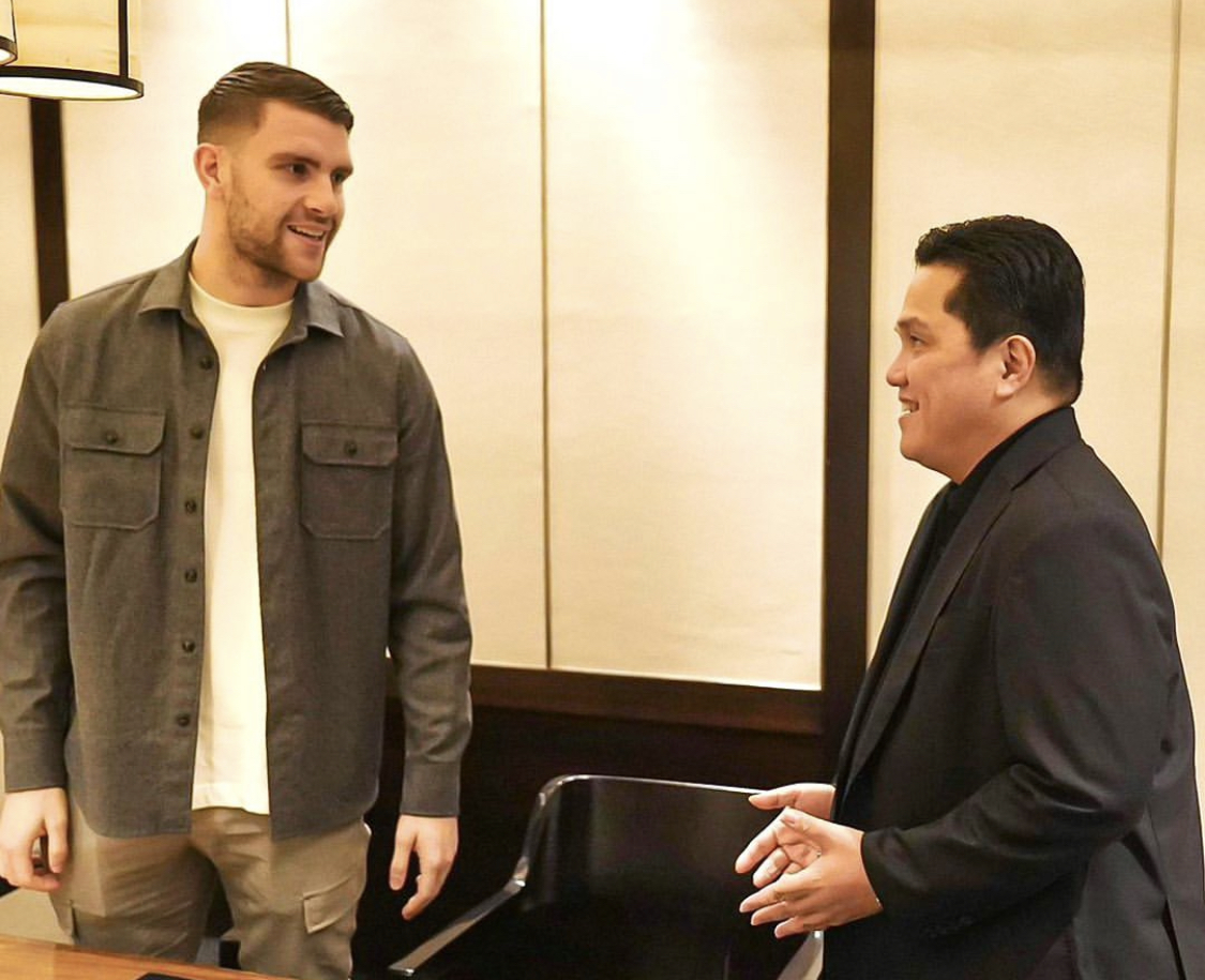 Erick Thohir dan Maarten Paes bertemu di Jakarta guna membahas naturalisasi. - Image