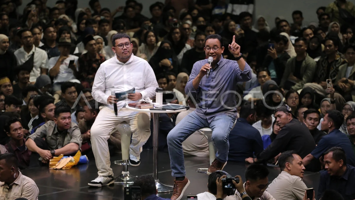Anies Baswedan menghadiri acara Desak Anies Surabaya. - Image