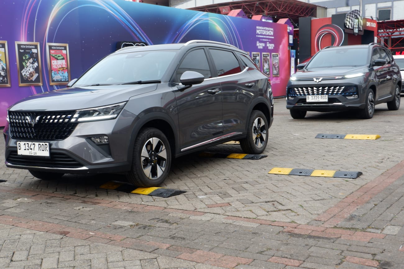 Wuling juga memberikan kesempatan trade in bagi pengunjung IIMS 2014. (Foto: Dony) - Image