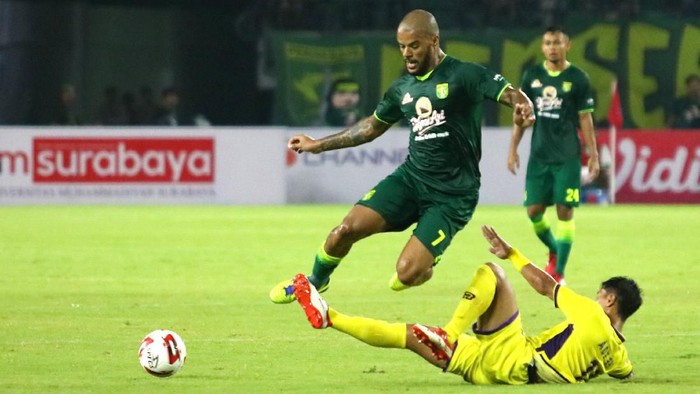 David da Silva dalam laga Persebaya vs Persik Kediri./Antara - Image