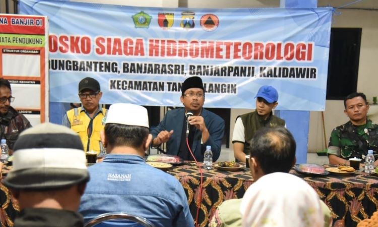 Bupati Sidoarjo berkoordinasi siapkan solusi banjir. (Radar Sidoarjo) - Image