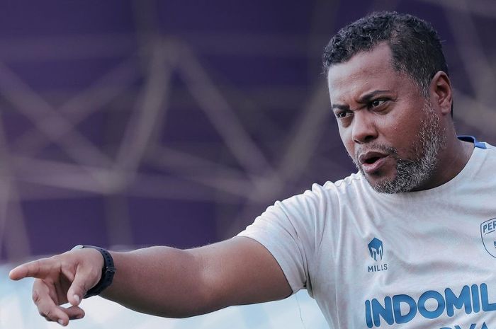 FINAL: Divaldo Alves akan bereuni dengan Persebaya Surabaya sebagai pelatih dari Persita Tangerang. (Persita Tangerang) - Image