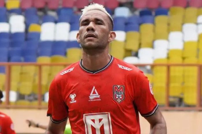 JEJAK GREEN FORCE: Jose Wilkson jadi salah satu bukti jejak Persebaya Surabaya di semifinal Liga 2 dengan membela Malut United. (Instagram Jose Wilkson) - Image