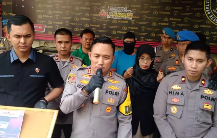 BERHASIL DITANGKAP: YD, 24, harus mempertanggungjawabkan perbuatannya di hadapan pihak kepolisian atas tindakan yang dilakukan olehnya dan terancam kurungan penjara 15 tahun. - Image