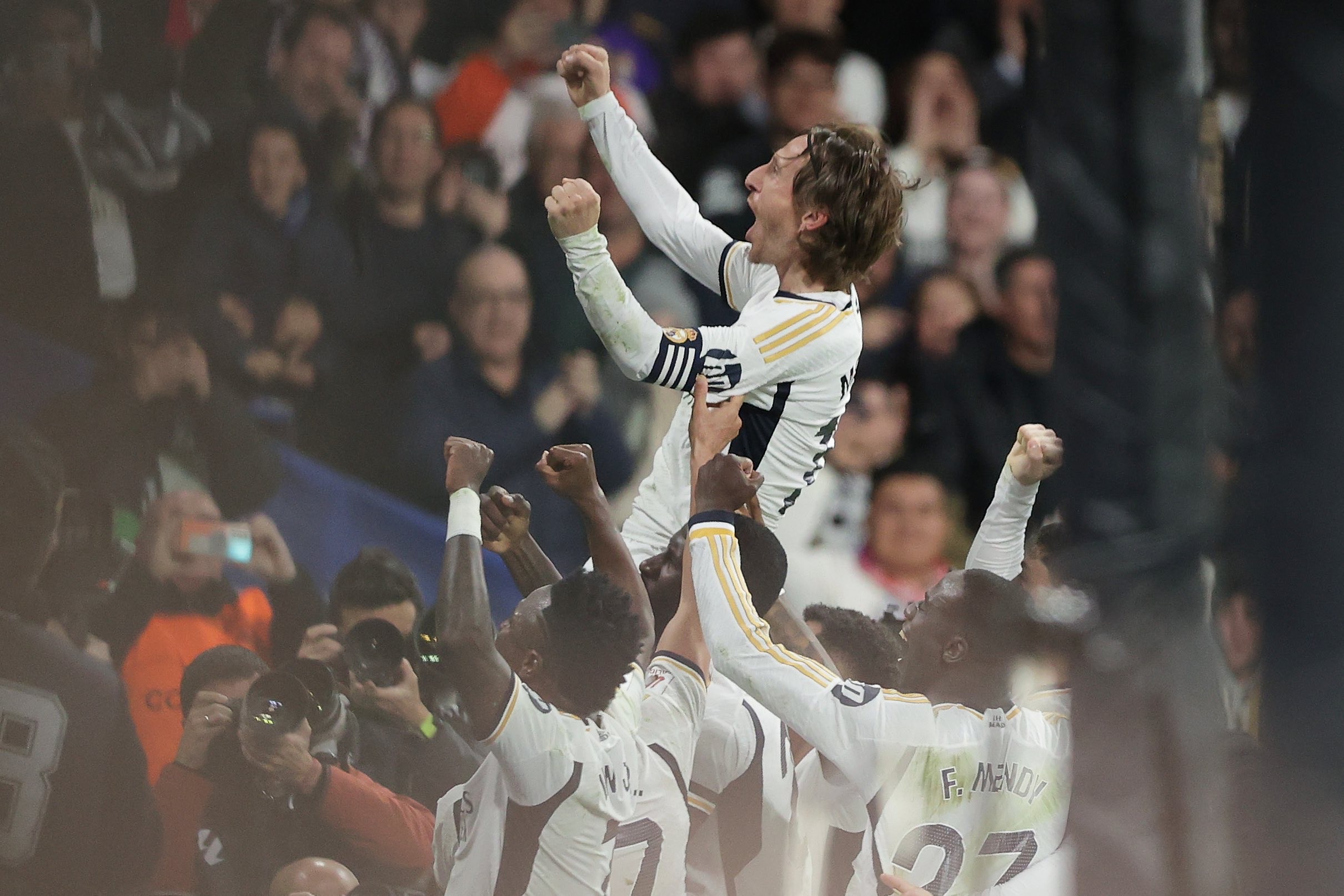 Gol Golazo Luka Modrid antarkan kemenangan untuk Real Madrid kalahkan Sevilla di kandang (Sumber Foto : X/Real Madrid) - Image