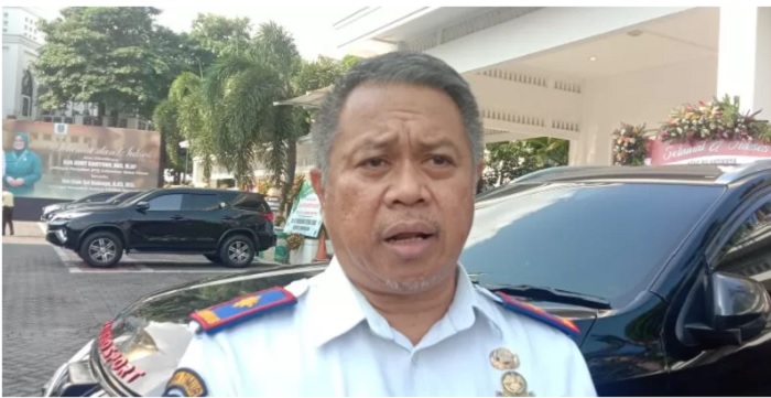 Kepala Dinas Perhubungan Jawa Timur Nyono memberikan penjelasan soal operasional Bandara Internasional Dhoho Kediri. - Image