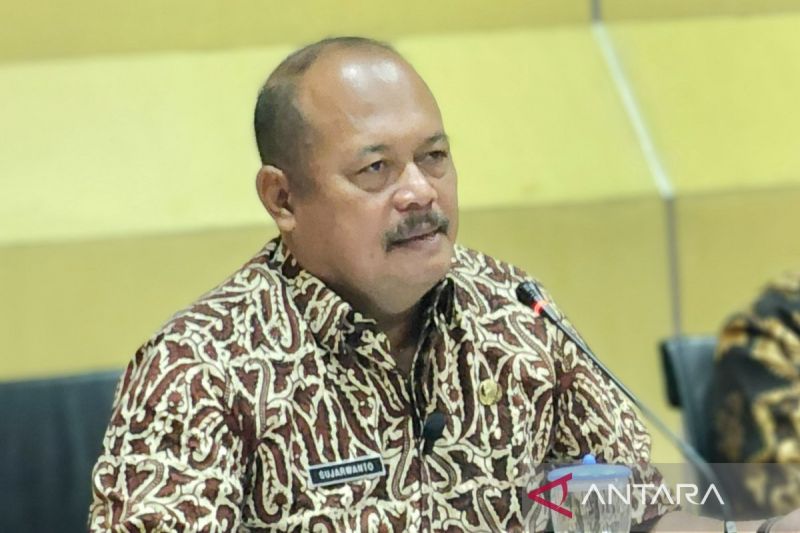 Asisten Ekonomi dan Pembangunan Sekretariat Daerah Jawa Tengah Sujarwanto Dwiatmoko. ANTARA/I.C. Senjaya - Image