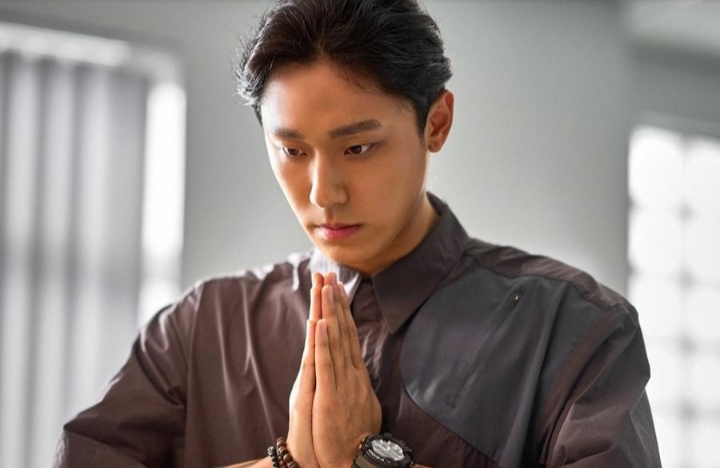 Exhuma Laris di Bioskop dan Undang Banyak Penonton, Lee Do Hyun Sampaikan Rasa Cintanya Pada Film Tersebut. Sumber foto: Soompi - Image