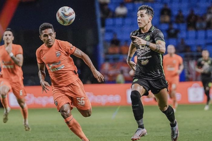 Persebaya Surabaya masih imbang 0-0 lawan Borneo FC 0-0 di babak pertama. - Image