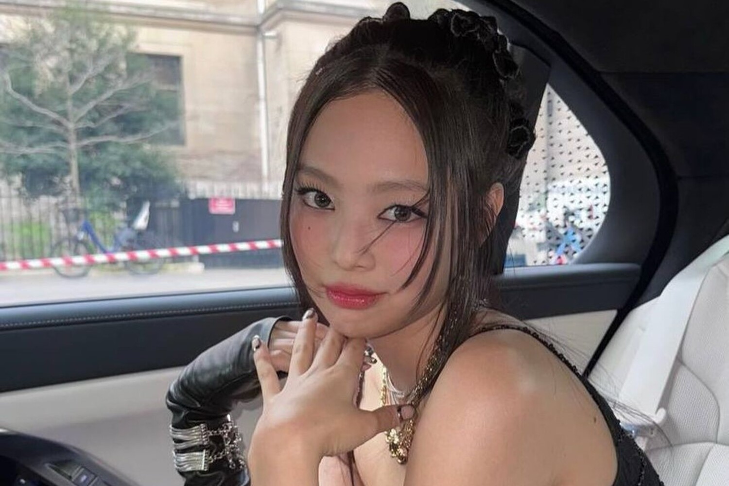 Penyanyi K-Pop Jennie BLACKPINK. Sumber foto: Instagram / @jennierubyjane - Image