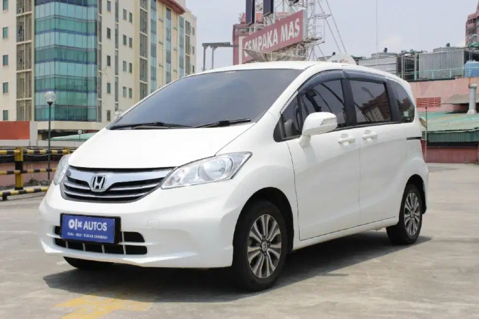 Ilustrasi: Honda Freed seken harganya masih tinggi. (OLX). - Image