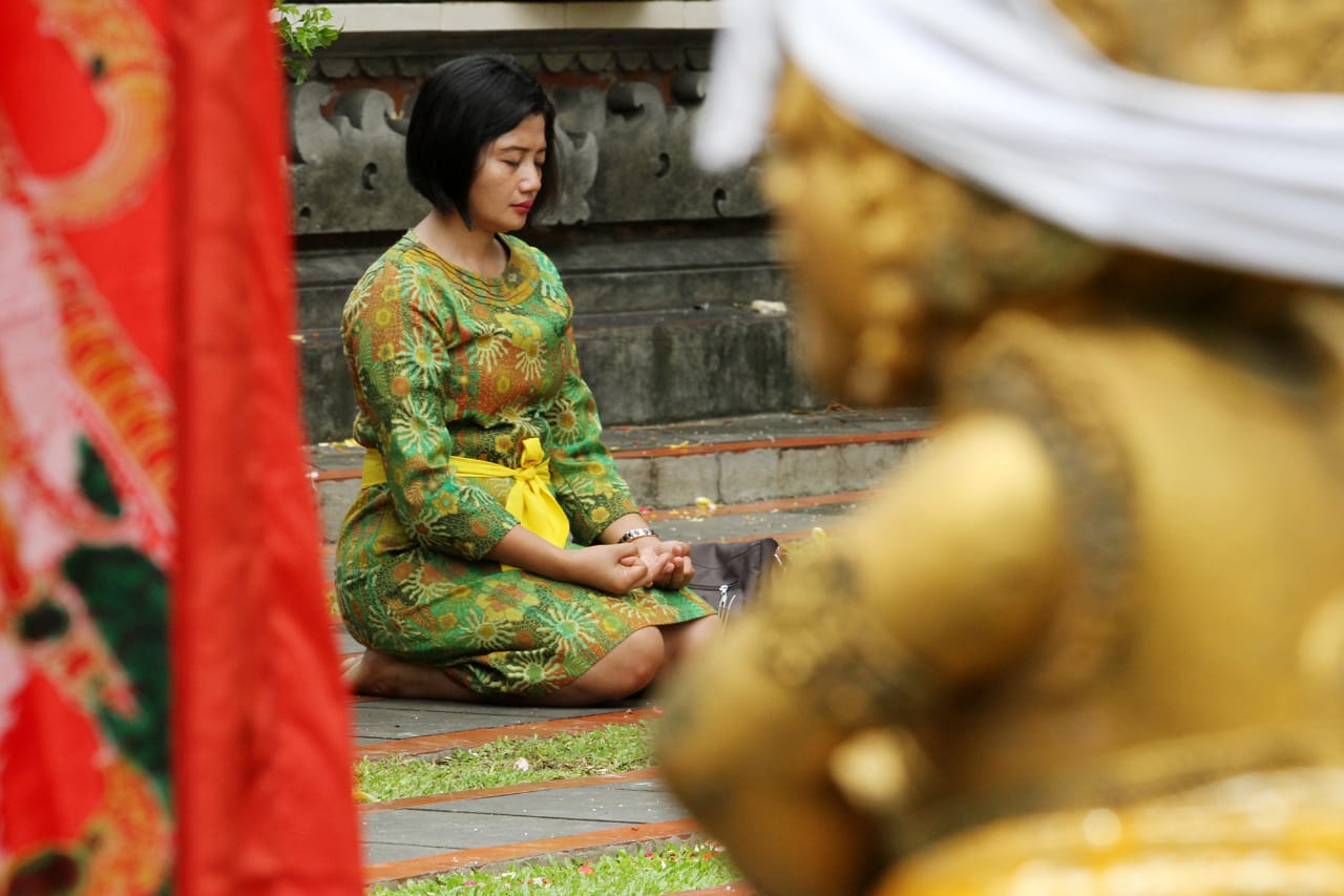 Suasana saat perayaan Hari Raya Nyepi Tahun Baru Saka 1945 di Pura Aditya Jaya, Rawamangun, Jakarta